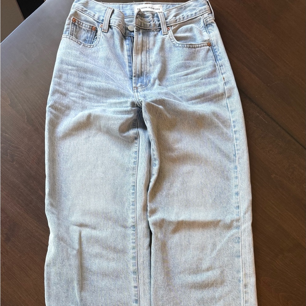 Denim Forum Women's Farrah. hi-rise Wide Jeans. Size 24. Great condition